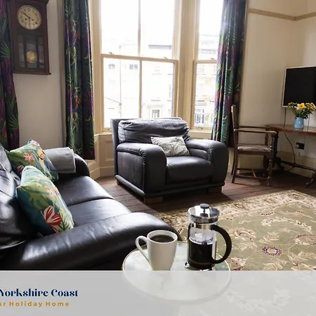 Casa vacanze Grand Victorian House Sleeps 12 Near North Bay *