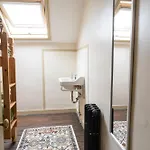 Holiday home Grand Victorian House Sleeps 12 Near North Bay *