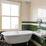 Holiday home Grand Victorian House Sleeps 12 Near North Bay Scarborough