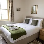 Grand Victorian House Sleeps 12 Near North Bay Holiday home