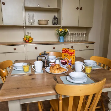 Grand Victorian House Sleeps 12 Near North Bay Tatil Evi