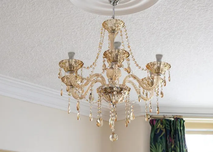 Grand Victorian House Sleeps 12 Near North Bay Scarborough