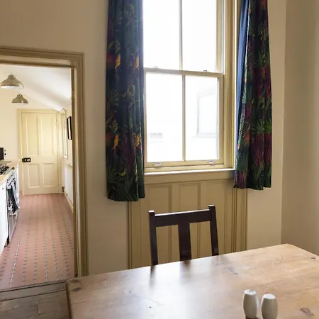 펜션 Grand Victorian House Sleeps 12 Near North Bay